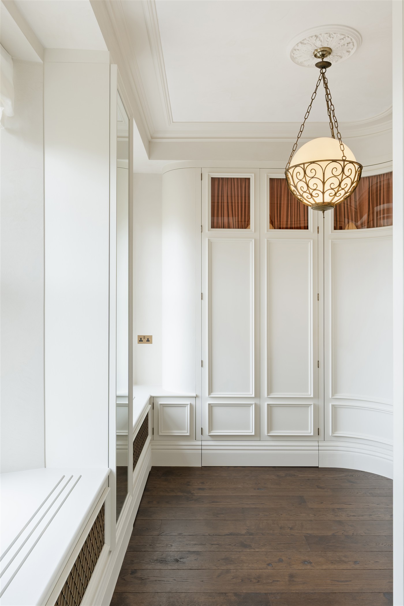 The ensuite doorway