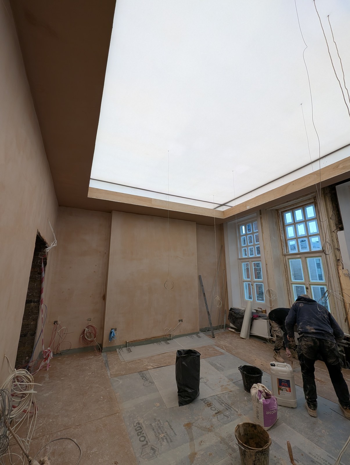 The lit dome during the works