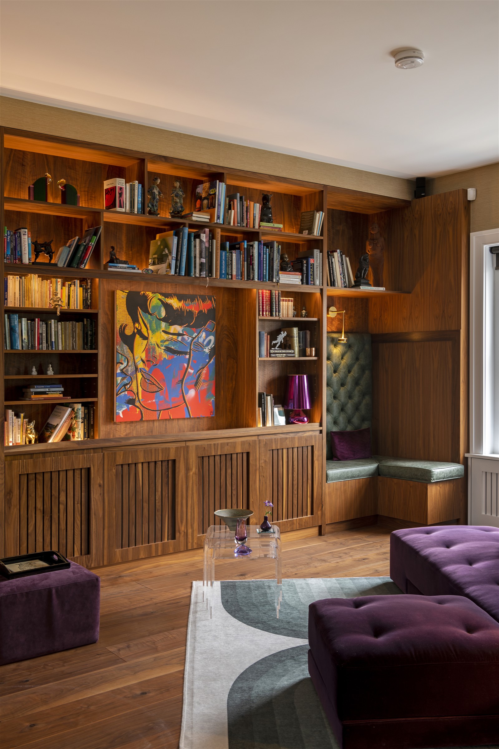 Walnut joinery, lit
